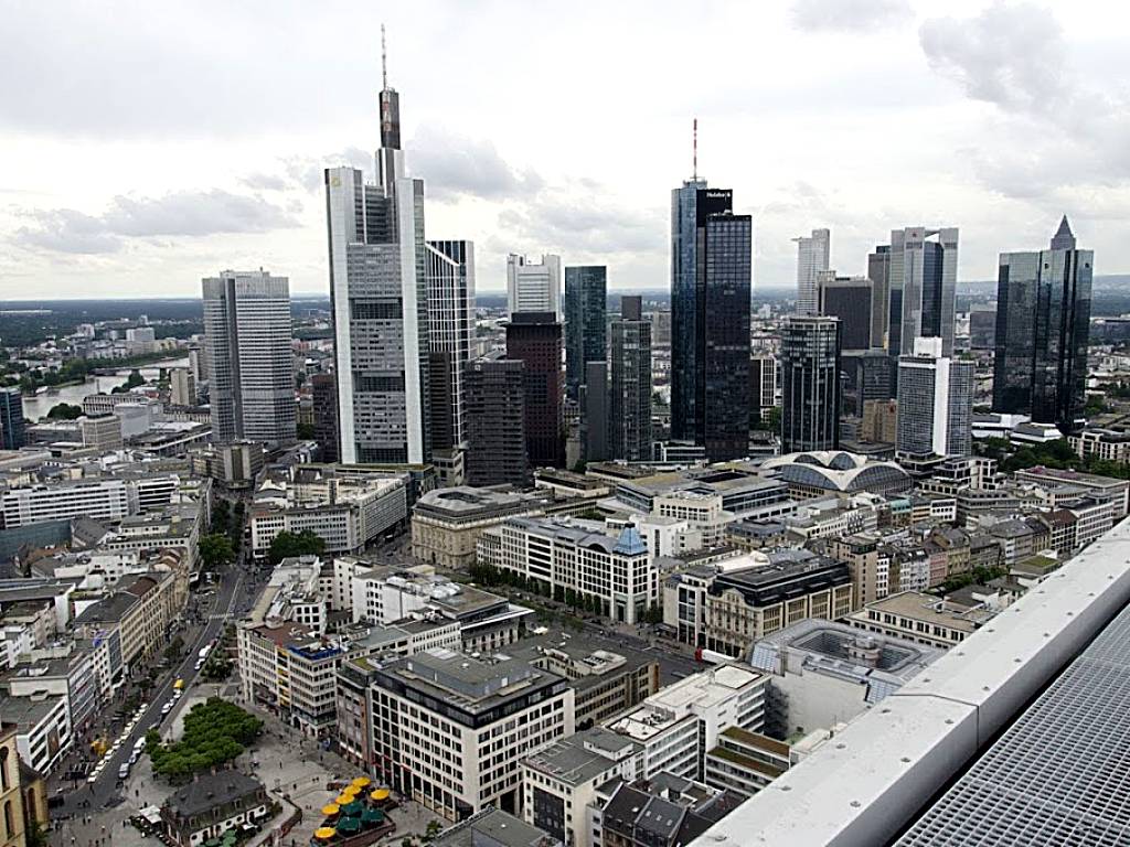COLLECTION Business Center Frankfurt Nextower