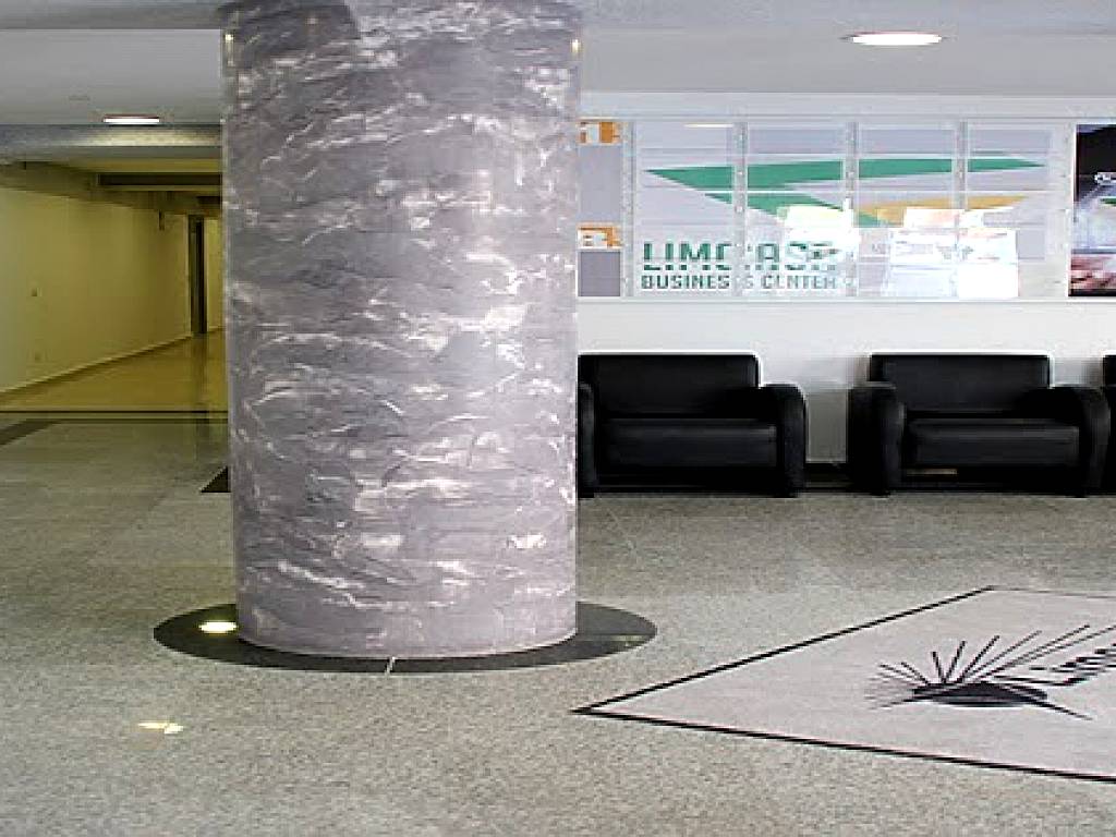 Business Center Limcasa