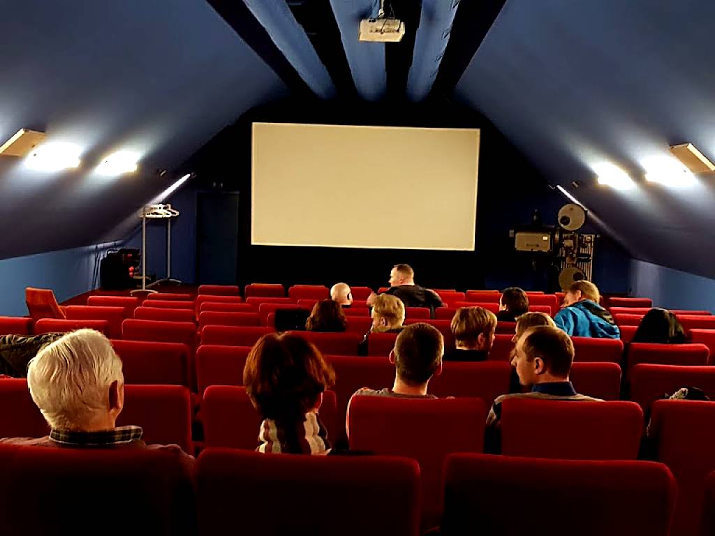 Cinema in the roof