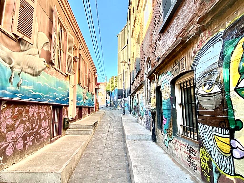 Pasaje Gálvez Arte Callejero Valparaíso