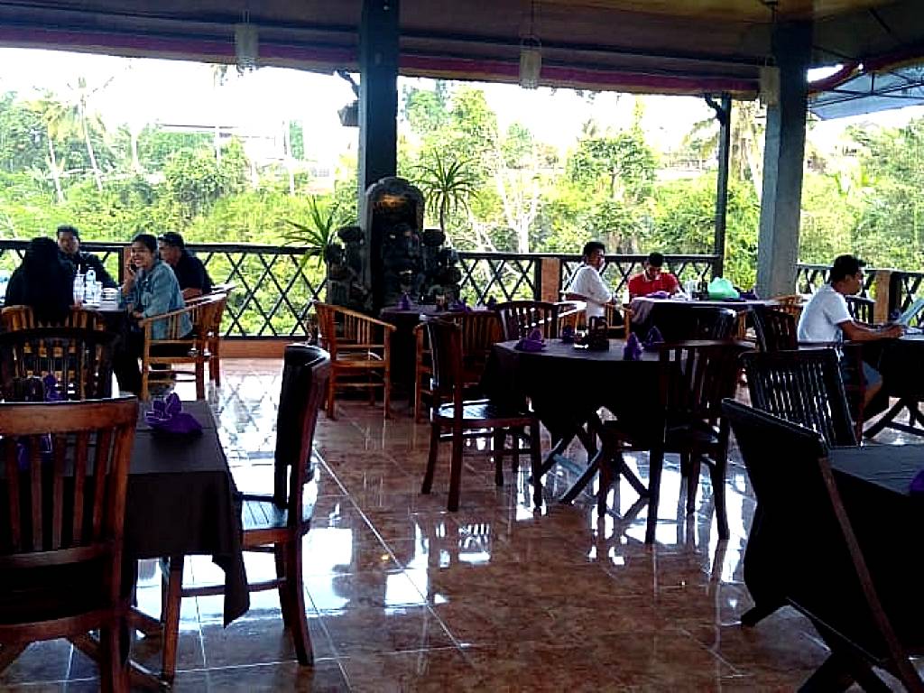 Petanu River Restaurant