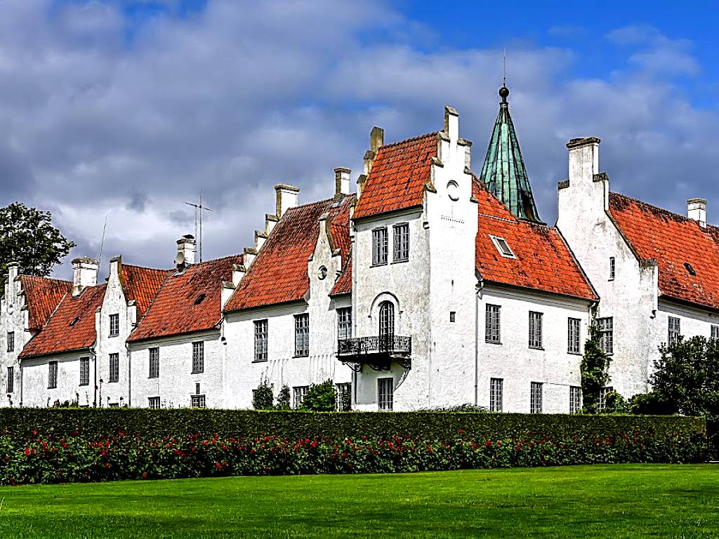 Bosjökloster Slott &Trädgårdar
