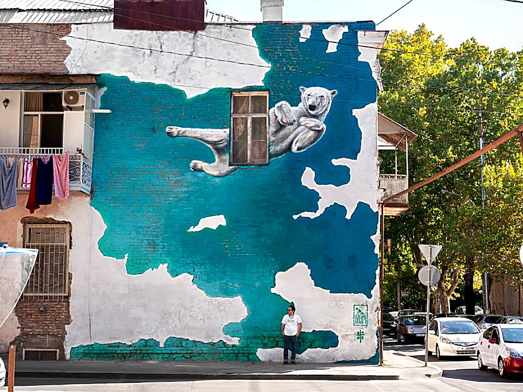 NIKO Street Art : DANTE - Polar Bear mural
