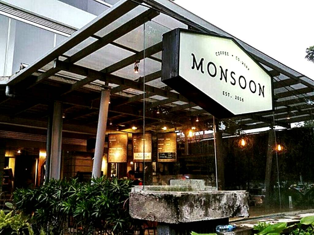 Monsoon Cafe