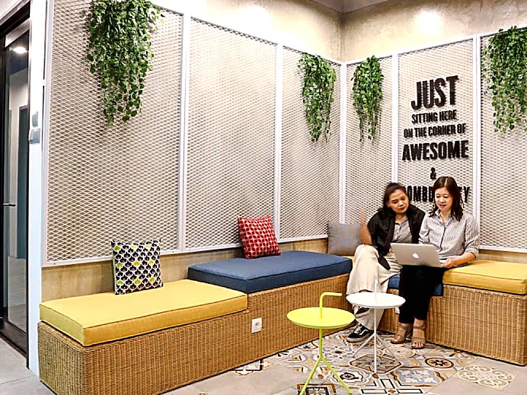 JustCo at The Plaza Office Tower, Coworking Space & Hot Desking, Jakarta