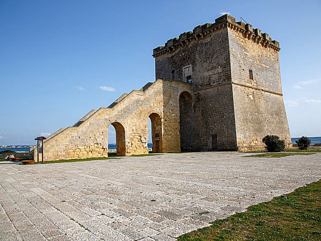 Torre di San Tommaso (Torre Lapillo)