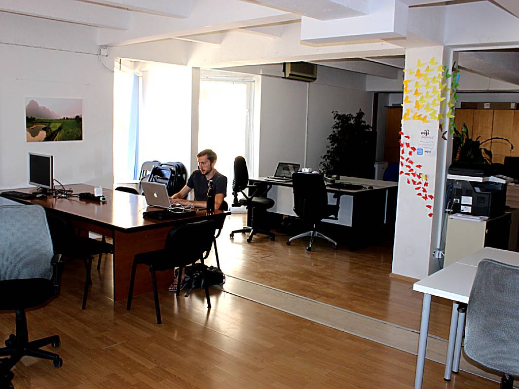Amosfera Coworking Space